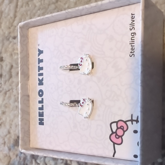 NEW Sanrio Hello Kitty Face Red Bow Silver Plated Diamond sparkle Dangle Earring - Picture 2 of 4